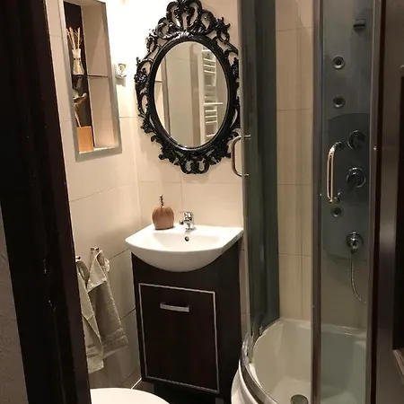 W Domku アパート *